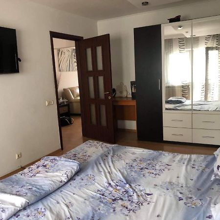 Апартаменты Apartament Рымнику-Вылча Экстерьер фото