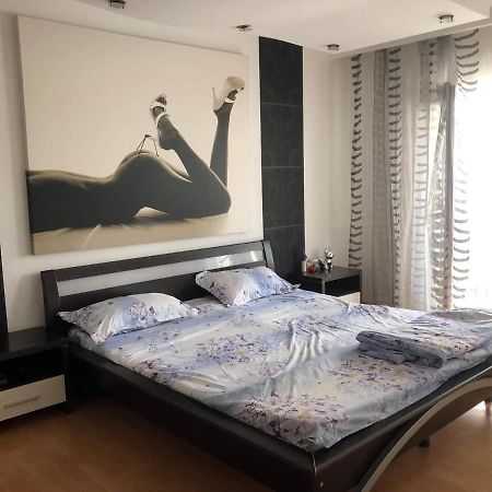 Апартаменты Apartament Рымнику-Вылча Экстерьер фото