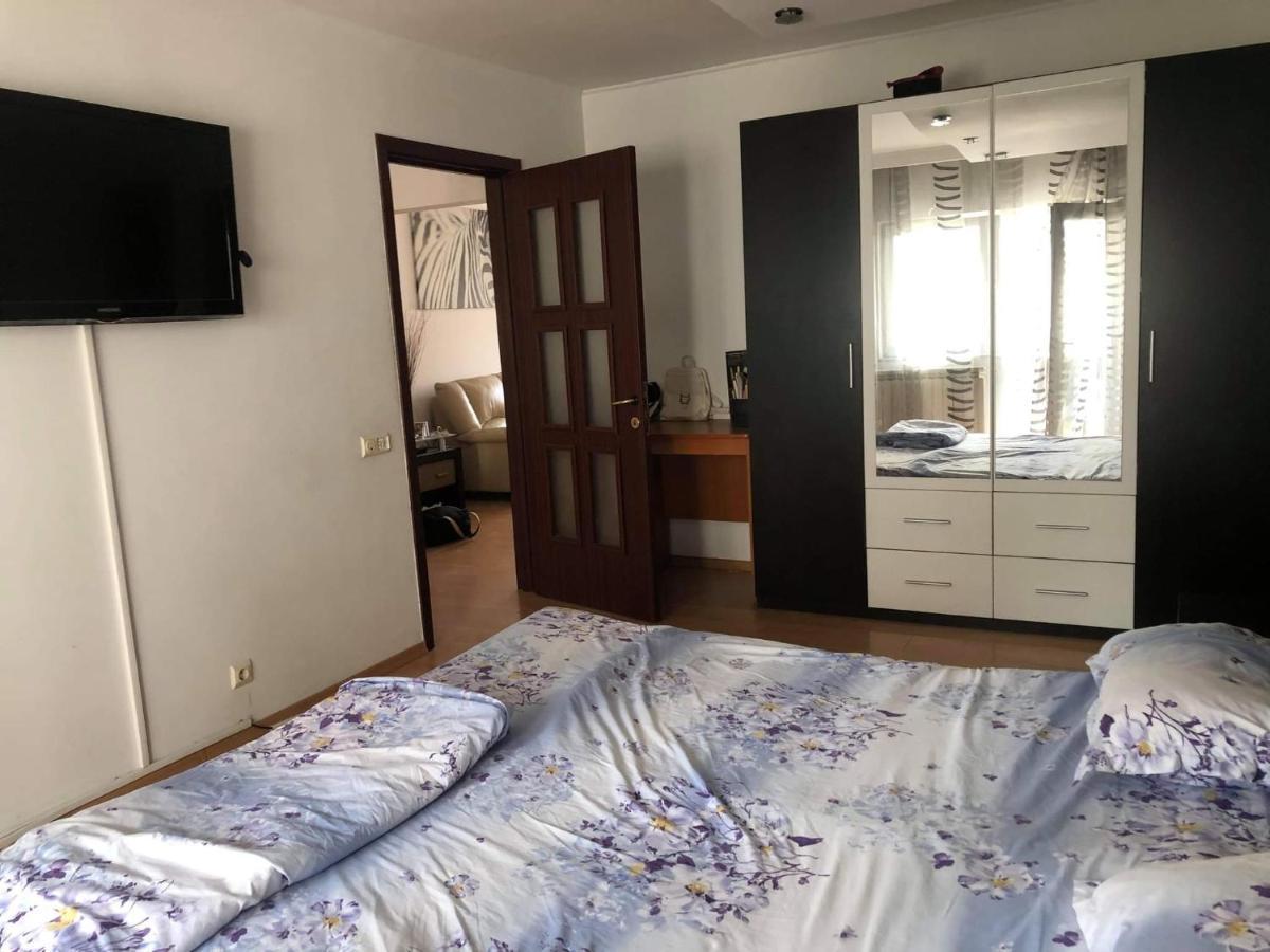 Апартаменты Apartament Рымнику-Вылча Экстерьер фото